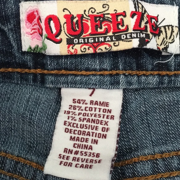 Old Navy sz 7 capris and Squeeze sz 7 denim capris - Picture 4 of 5